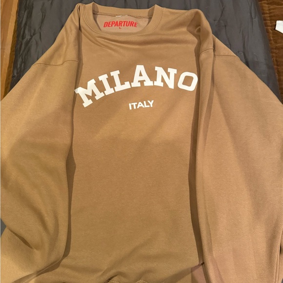 NWT - Departure sweatshirt - large - Picture 3 of 4